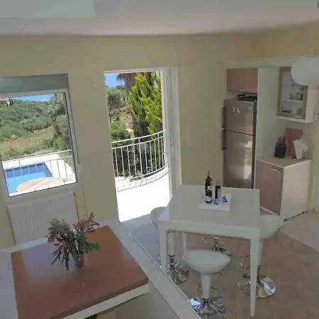 Thaleia Villa Finikounta